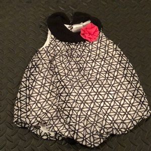 Euc 18 month black and white dress with clasp